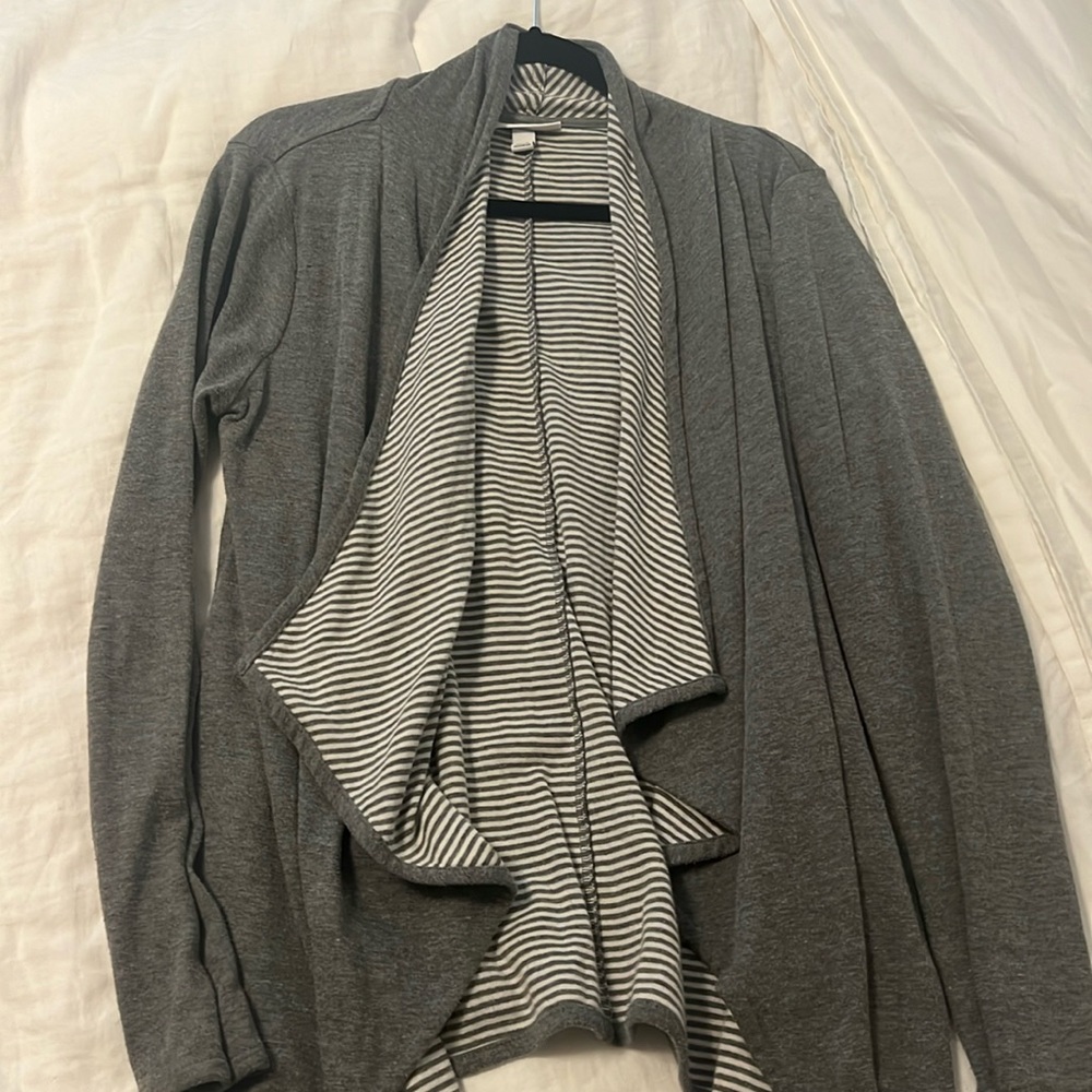 Soft and comfortable cardigan
